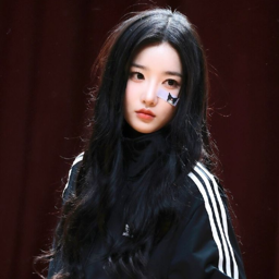 Kim YooYeon gallery image