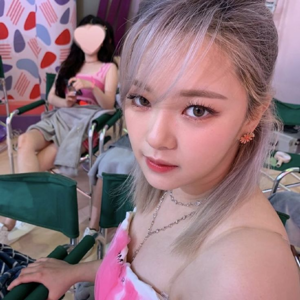 Jeongyeon gallery image