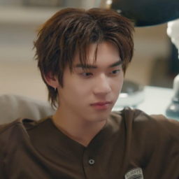 TeeTee gallery image