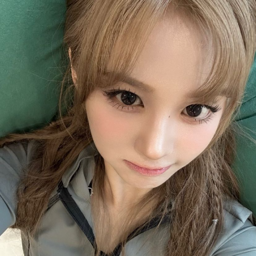 Sullyoon gallery image