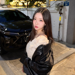 Jackie gallery image