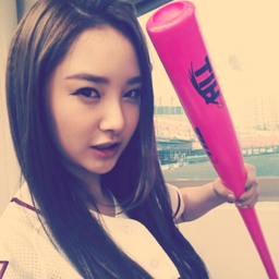 Woohee gallery image