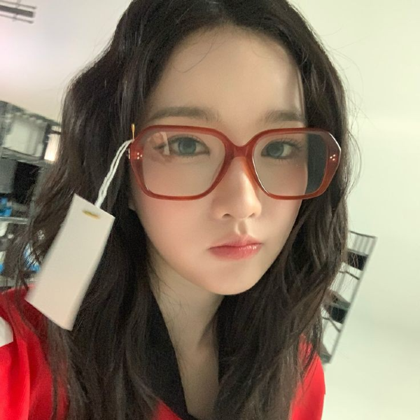 Kim YooYeon gallery image