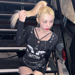 Gahyeon gallery image