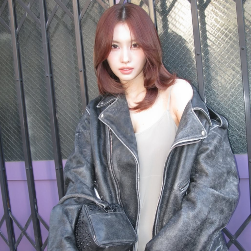 Momo gallery image