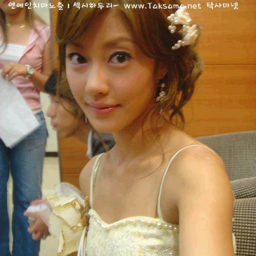 Lee Jihyun gallery image