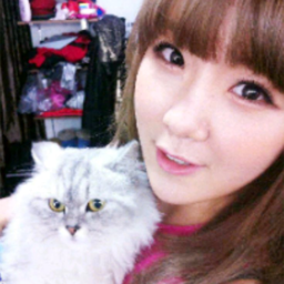 Hyunyoung gallery image