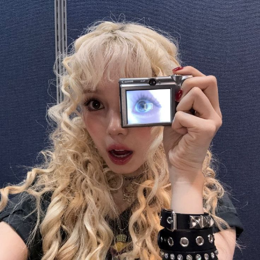 Mia gallery image