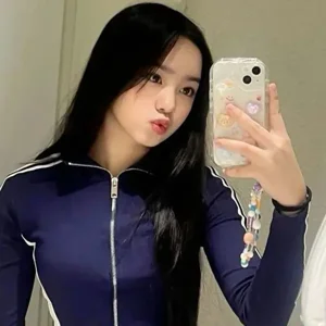 Elisia gallery image