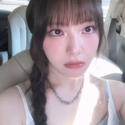 Moon Sua gallery image