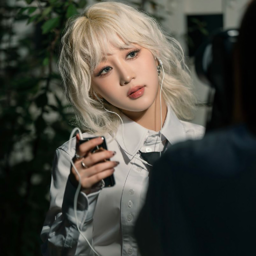 Hikaru gallery image