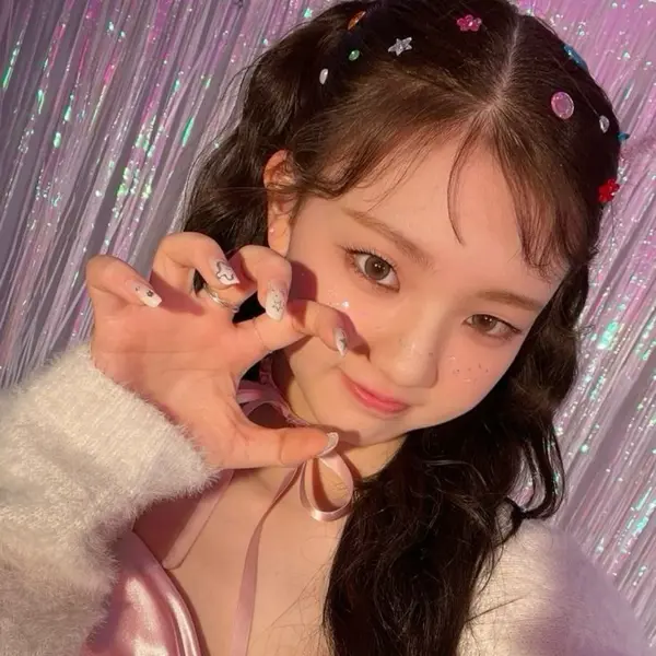 Kwak YeonJi gallery image