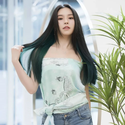 Elkie gallery image