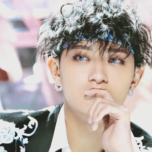 Huang Zitao gallery image