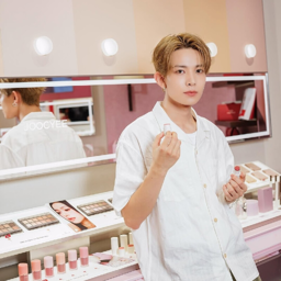 Heeseung gallery image