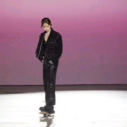 Long Yunzhu gallery image