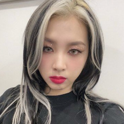 Jeon Jiwoo gallery image