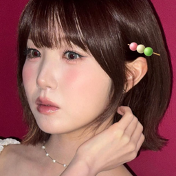 Hitomi gallery image