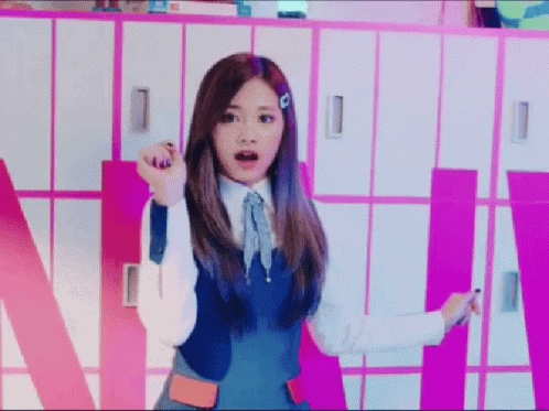 Tzuyu gif