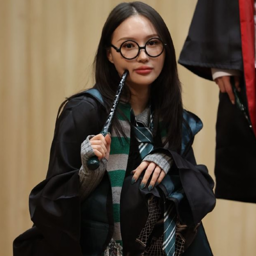 Siyeon gallery image