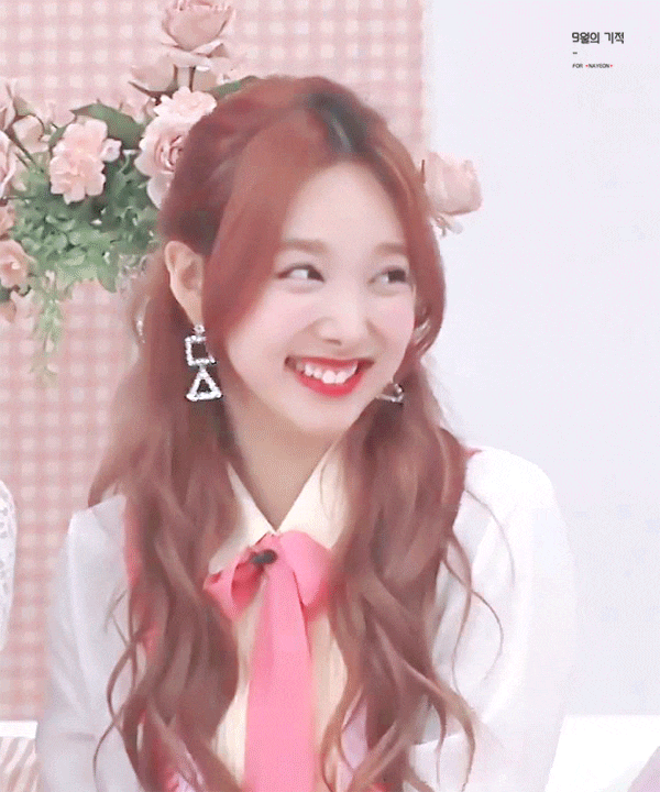 Nayeon gif