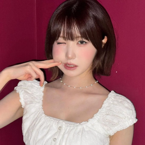 Imagem da galeria de Hitomi