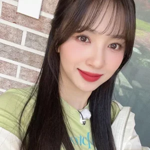 Jiwon gallery image