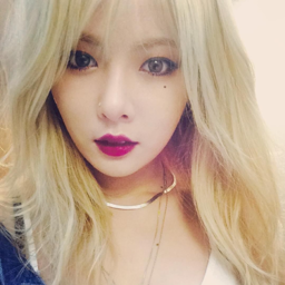 Hyuna gallery image