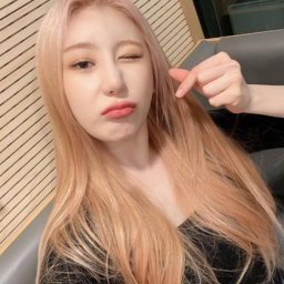 Chaeyeon gallery image