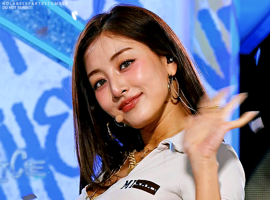 Jihyo gif