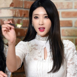 Hyuna gallery image