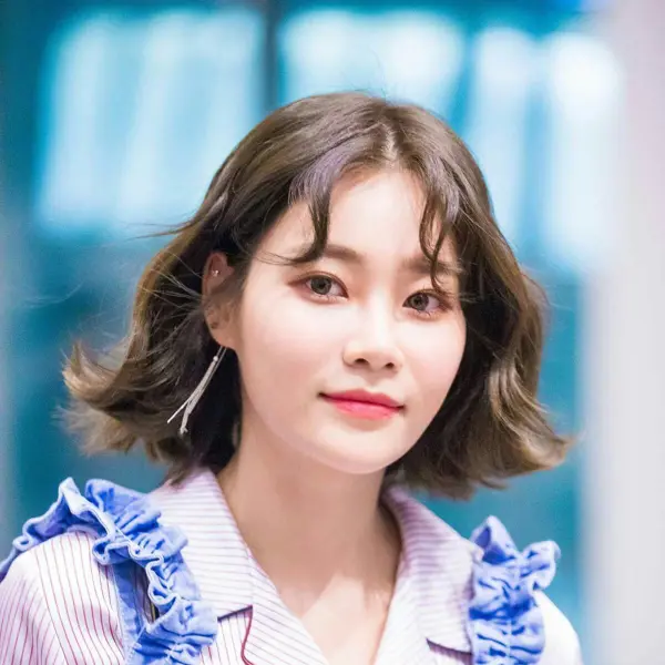 Seo Yuna gallery image