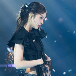 Sullyoon gallery image