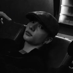 Hyunjin gallery image