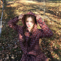 Sullyoon gallery image