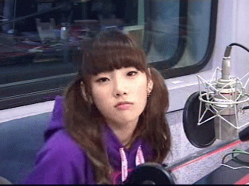 Taeyeon gif