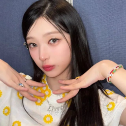 Hyerin gallery image