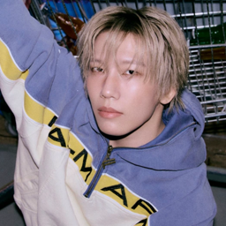 Li Zihao gallery image