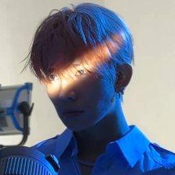 Heeseung gallery image