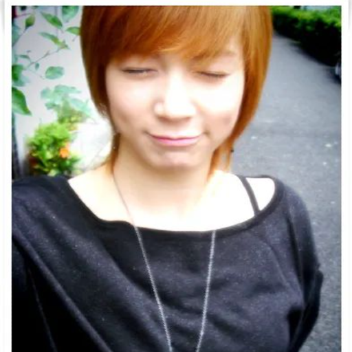 Lina gallery image