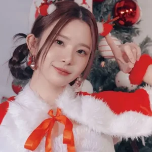 Kwak YeonJi gallery image