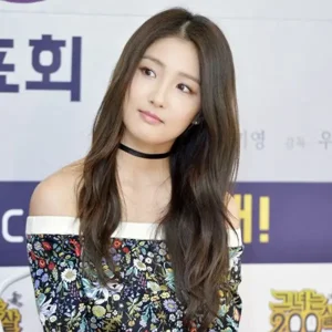 Jihyun gallery image
