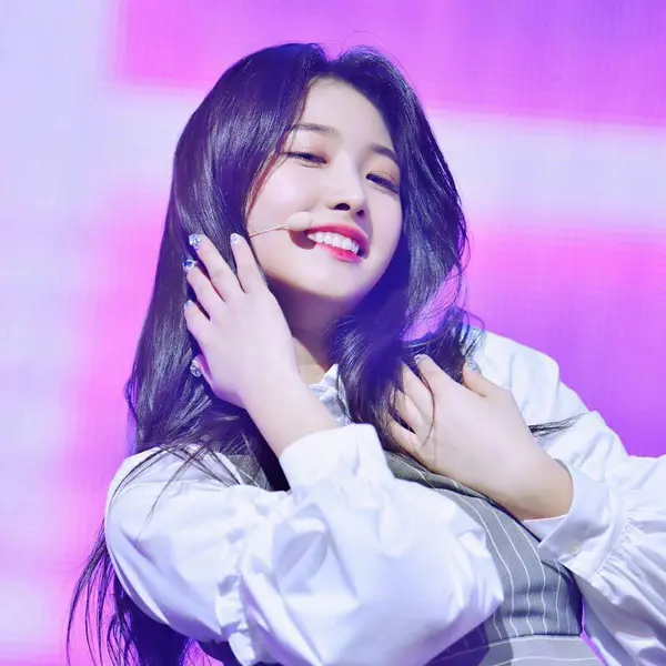 Sihyeon gallery image