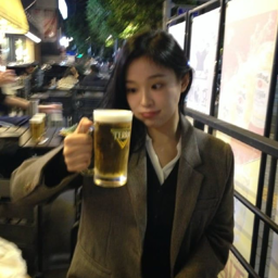 Gahyeon gallery image