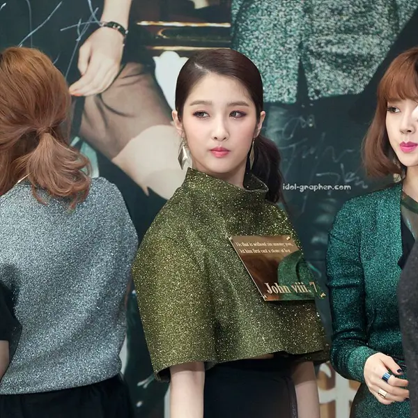Imagem da galeria de Jihyun