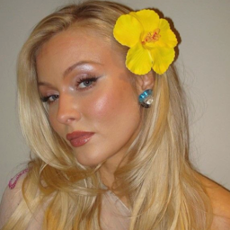 Zara Larsson gallery image