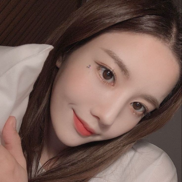 Eunbi gallery image