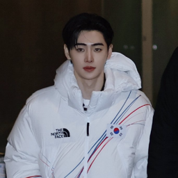 Sunghoon gallery image