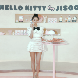 Jisoo gallery image
