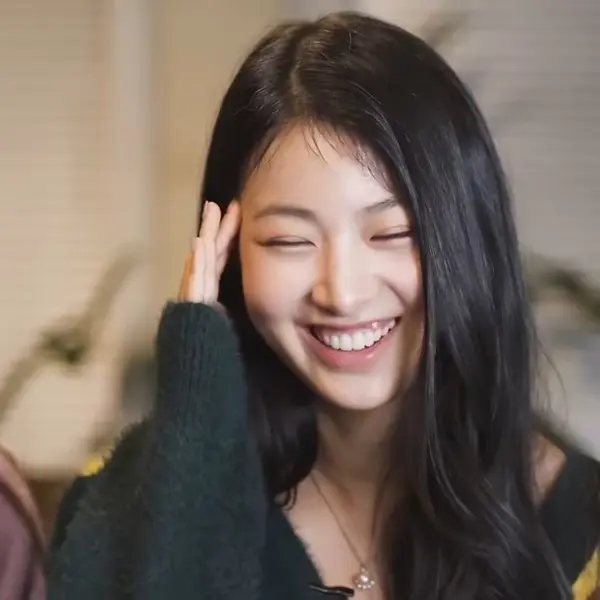 Eun-ah gallery image